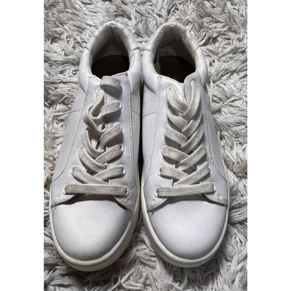 Steve Madden Bertie Women's Classic Sneakers Size 7M White - Picture 2 of 7